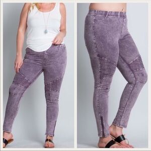 LILAC PANTS WITH ZIP ANKLE DETAIL
